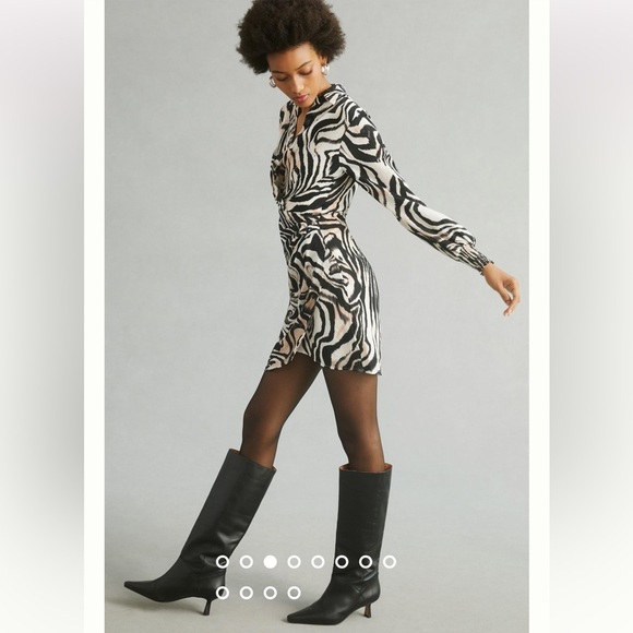 ANTHROPOLOGIE NWT Printed Wrap Dress Size 0. - Picture 3 of 15